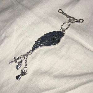 Silver wing keychain with box